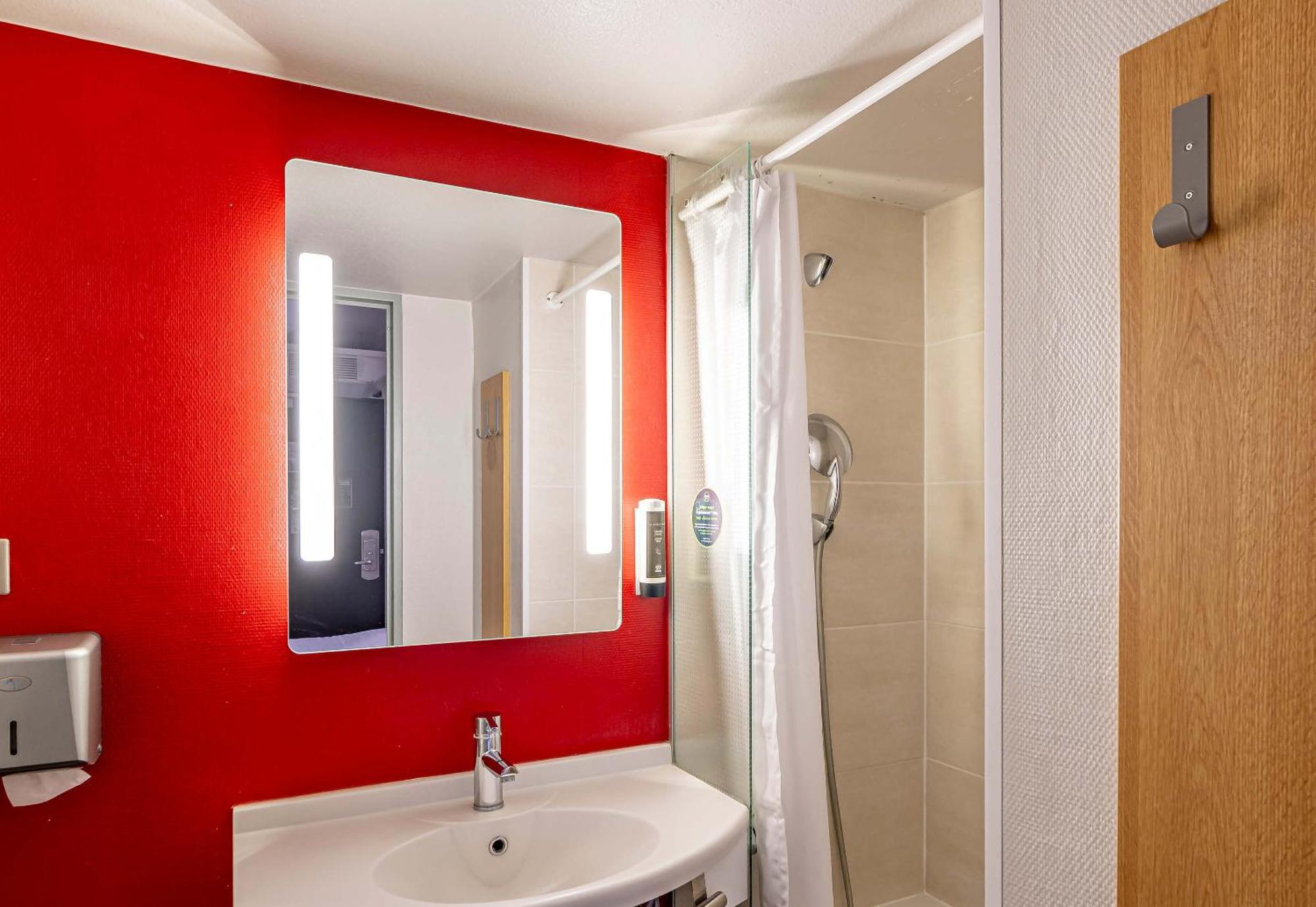 B&B Hotel Perigueux Boulazac Экстерьер фото